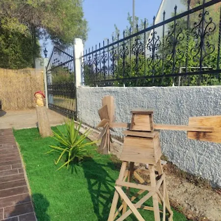 Olive Tree House Holiday home